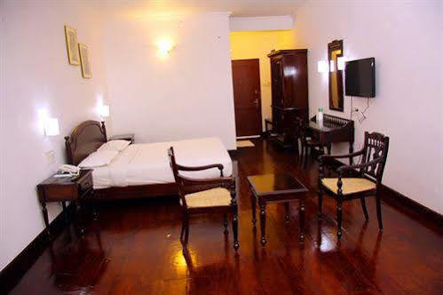 מונאר Oak Field Resort מראה חיצוני תמונה