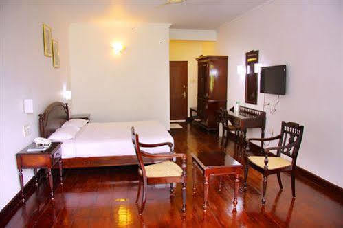 מונאר Oak Field Resort מראה חיצוני תמונה