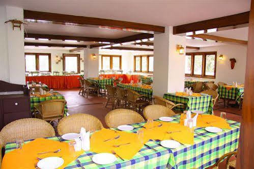 מונאר Oak Field Resort מראה חיצוני תמונה